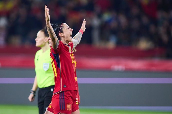 Jenni Hermoso celebra el 1-0 en el España-Países Bajos de la Liga de Naciones