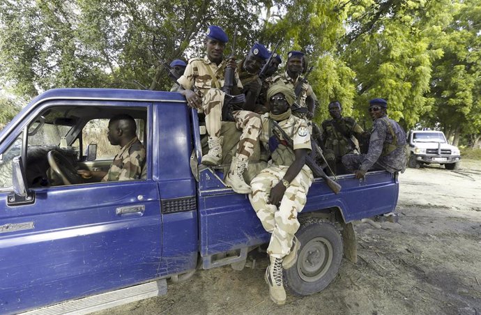 Archivo - Fotografía de archivo de miembros del Ejército de Chad en la capital, Yamena