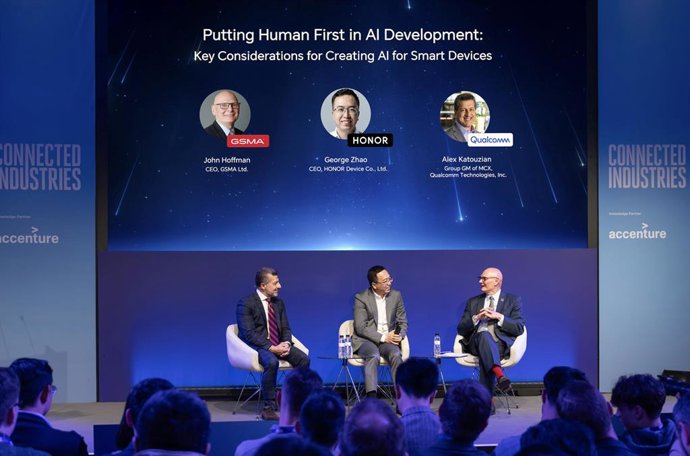 HONOR marca el futuro de la IA en los dispositivos inteligentes en el MWC.