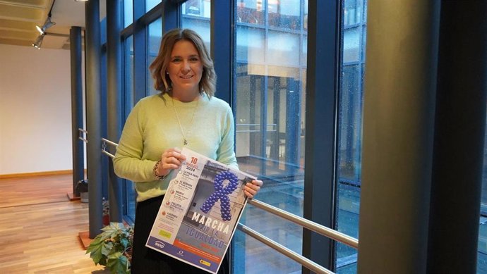 La concejala de Educación, Igualdad y Juventud de Siero, Eva Iglesias, presenta los actos del 8M en el municipio.