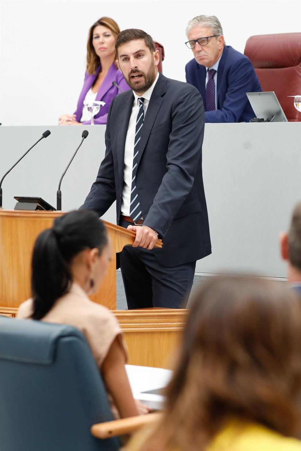 Archivo - El presidente provincial y portavoz del Grupo Parlamentario VOX en la Asamblea, José Ángel Antelo, interviene en el marco del debate de investidura, que celebra este jueves su segunda y última sesión con el 'popular' Fernando López Miras como 