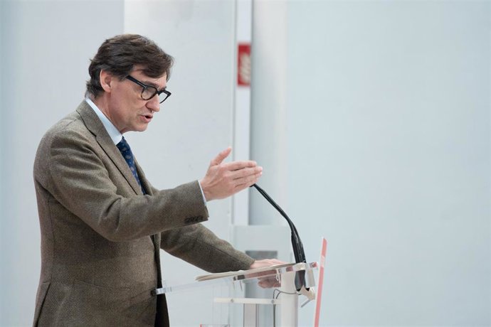 El primer secretario del PSC, Salvador Illa, interviene durante la clausura de una jornada de la Fundación Rafael Campalans, a 23 de febrero de 2024, en Barcelona, Catalunya (España)
