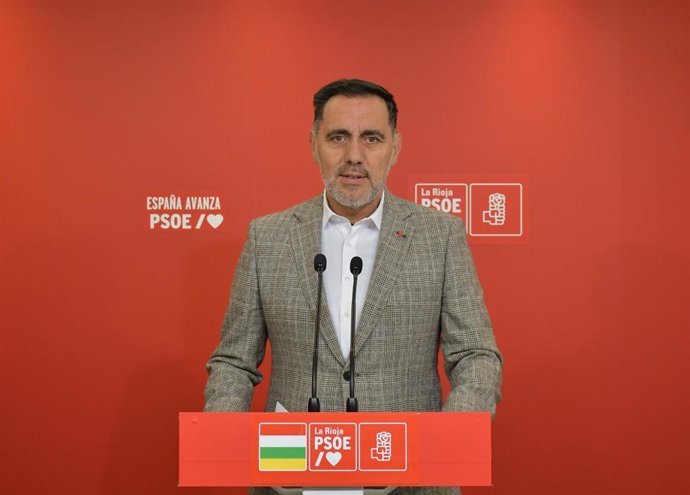 El diputado socialista, Jesús María Garcia, en comparecencia de prensa