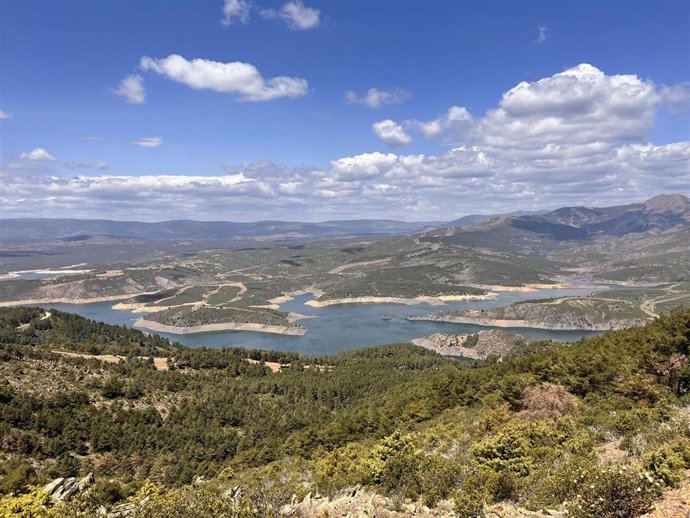 Archivo - Embalse el Atance en Guadalajara