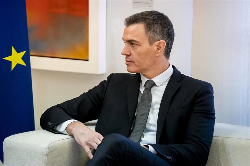 Sánchez recibe al presidente de Paraguay, Santiago Peña