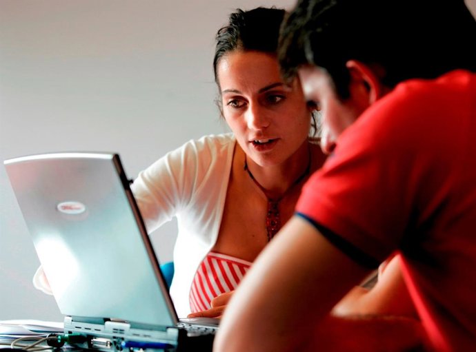 Archivo -  Jóvenes Emprendedores