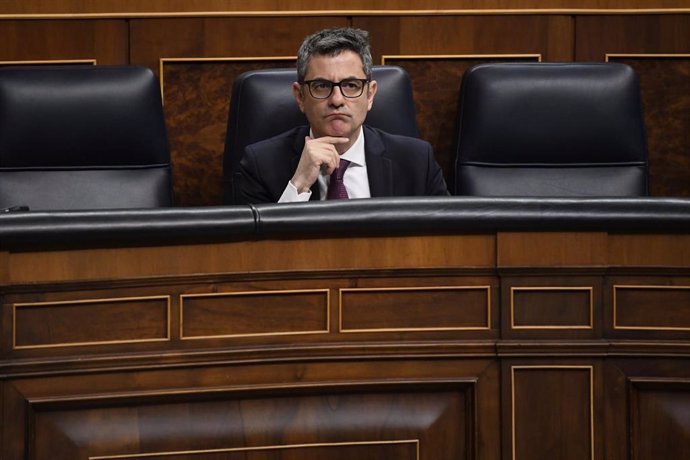 El ministro de Presidencia, Justicia y Relaciones con las Cortes, Félix Bolaños, durante una sesión plenaria, en el Congreso