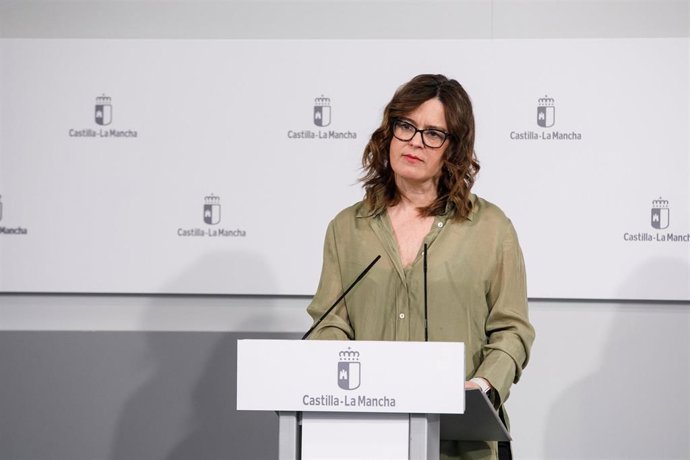 La portavoz del Gobierno de C-LM, Esther Padilla.
