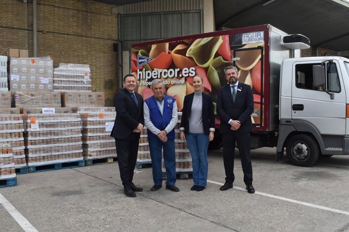 Lliurament de l'aportació d'El Corte Inglés al Banc d'Aliments