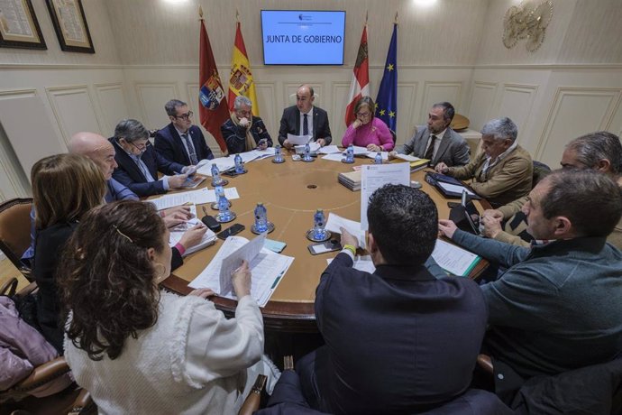 Un momento de la Junta de Gobierno de la Diputación de Segovia.