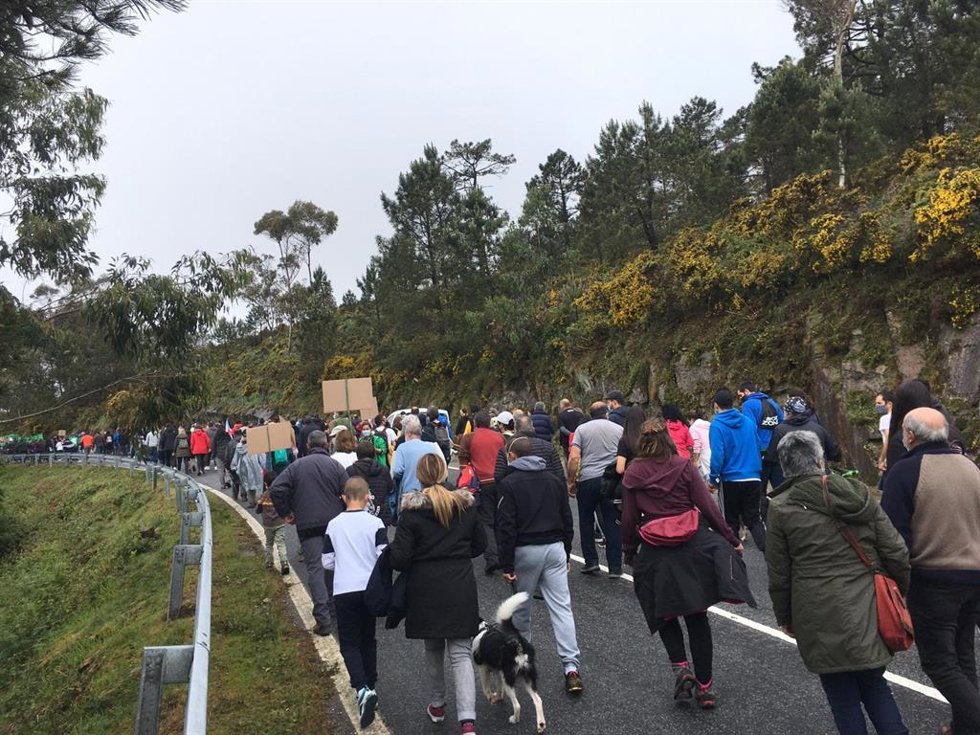 Archivo - Marcha convocada por el Instituto de Estudos Miñoráns (IEM) y por la plataforma SOS Groba contra la instalación de parques eólicos en Serra da Groba (Pontevedra).