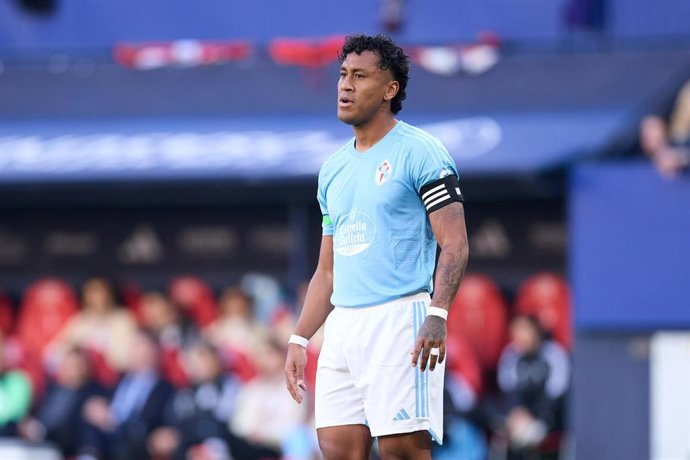 El jugador Renato Tapia, en un partido con el RC Celta.