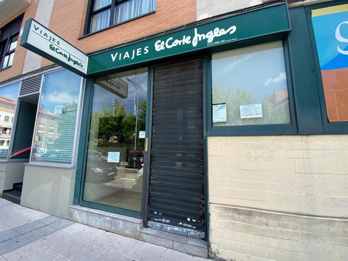 Archivo - Local de Viajes El Corte Inglés