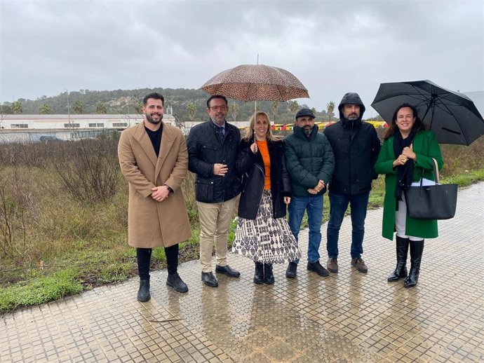 El conseller de Empresa, Empleo y Energía, Alejandro Sáenz de San Pedro, visita el polígono de Son Colom