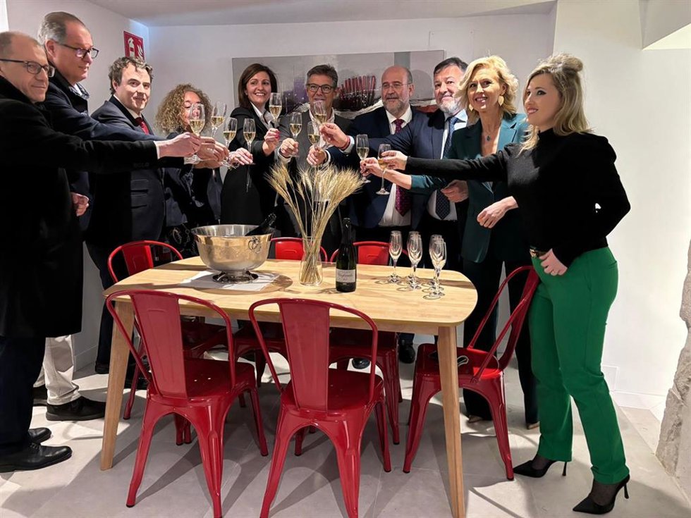 Inauguración del hotel Palacio de Bobadilla de Cuenca.