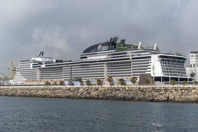 Archivo - Vista del MSC Cruceros en el puerto de Barcelona, a 4 de julio de 2023, en Barcelona, Catalunya (España). 