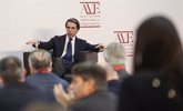 Foto: Aznar pide un Gobierno "competente" y le acusa de "poner el futuro en manos de quien quiere destruir el país"