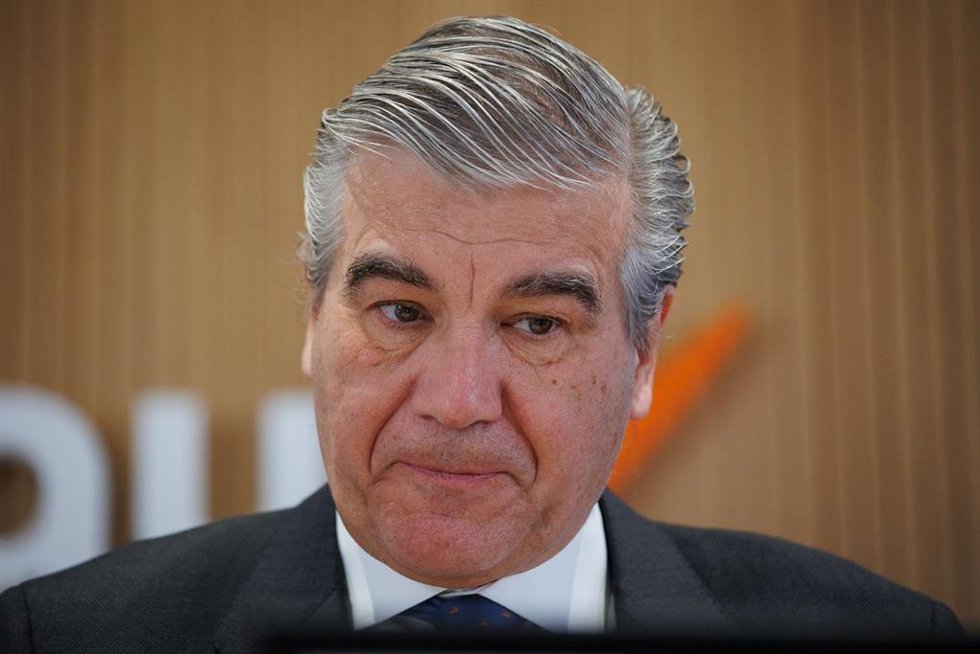 El presidente de Naturgy, Francisco Reynés, durante una rueda de prensa de presentación de los resultados anuales del ejercicio 2023, en la sede de Naturgy, a 27 de febrero de 2024, en Madrid (España). Naturgy obtuvo un beneficio neto de 1.986 millones 