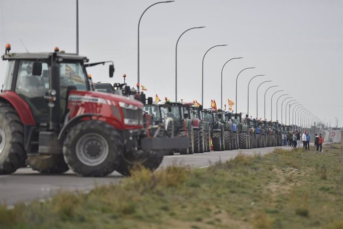 Decenas de tractores en Huesca