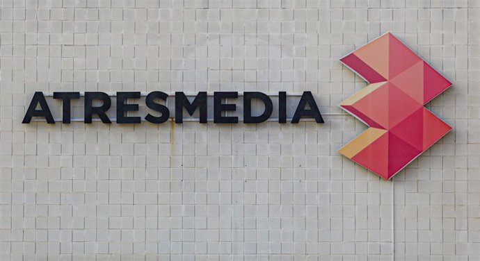 Archivo - Letras y logo de Atresmedia