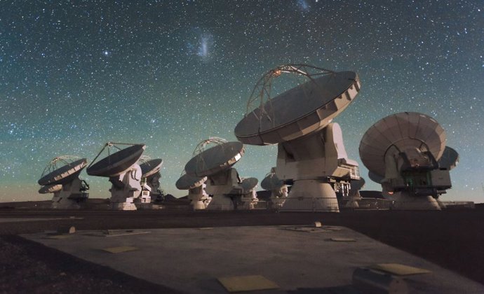 Antenas del Atacama Large Millimeter/submillimeter Array (ALMA)