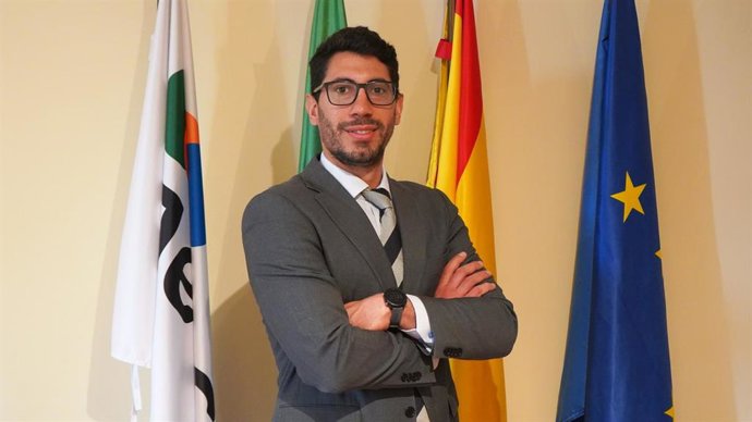 Aehcos refuerza el asesoramiento a los asociados con la creación de un departamento jurídico propio  liderado por Adrián Robles Martín