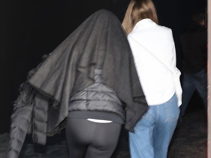 Genoveva Casanova entra tapada en 'El desafío'