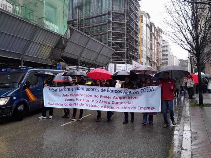 Protesta en demanda de un convenio "justo" en el sector bancario