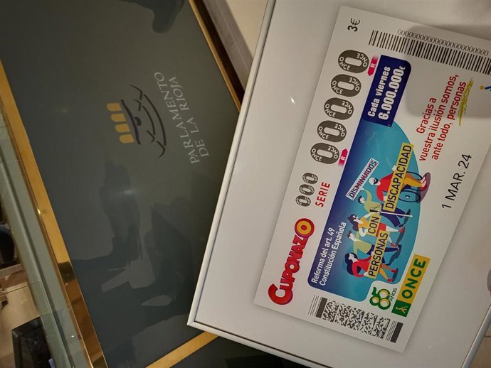 El Cuponazo de la ONCE de este viernes, 1 de marzo, está dedicado a la reforma del Artículo 49 de la Constitución