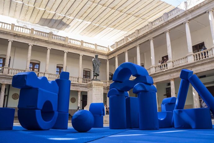 Vista de la Falla Immaterial [IN]TOCABLE, en La Nau. 