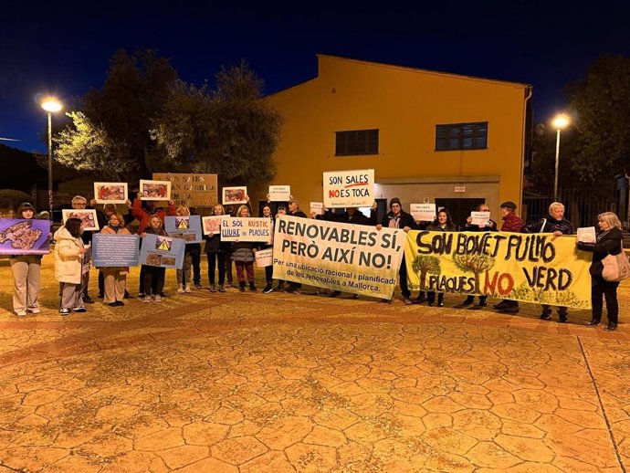 Asistentes en el pleno municipal de febrero de Marratxí