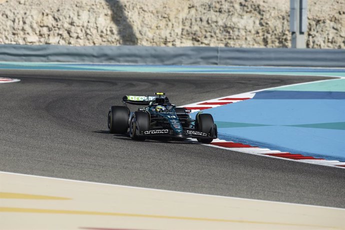 14 ALONSO Fernando (spa), Aston Martin F1 Team AMR24, action during the Formula 1 Gulf Air Bahrain Grand Prix 2024, 1st round of the 2024 FIA Formula One World Championship from February 29 to March 2, 2024 on the Bahrain International Circuit, in Sakhi