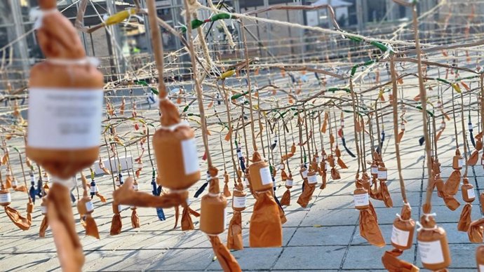 Imatge d'arxiu d'una masclet.