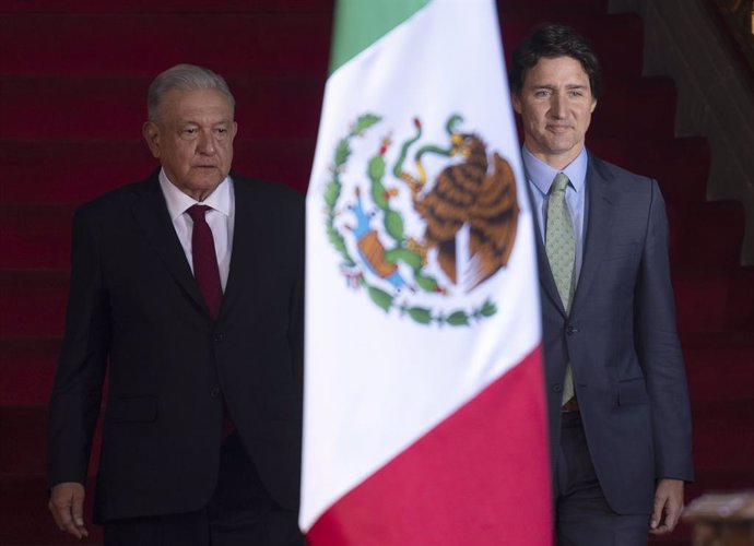 Archivo - El presidente de México, Andrés Manuel López Obrador, junto con el primer ministro canadiense, Justin Trudeau