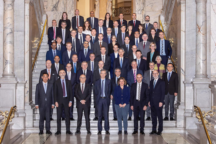 El Comité de Supervisión Bancaria de Basilea se reúne en Madrid.