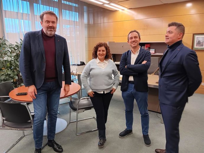 Rubén Pérez Correa, a la izquierda