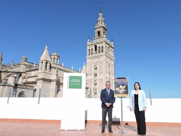 La Casa de la Provincia presenta el cartel y la programación del Día del Pan y Feria de Muestras de El Cuervo (Sevilla).