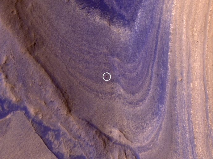 Curiosisty aparece dentro del recuadro de la imagen tomada por MRO desde la órbita marciana