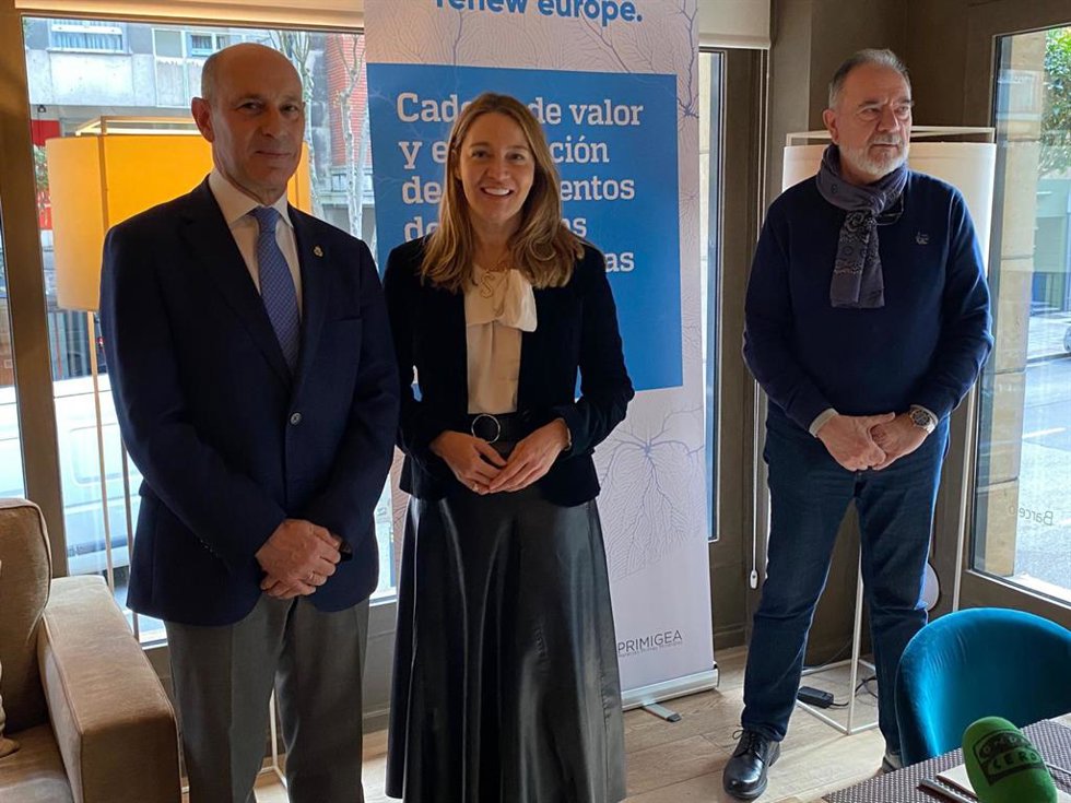 La eurodiputada de Renew Susana Solís participa en un desayuno informativo en Oviedo