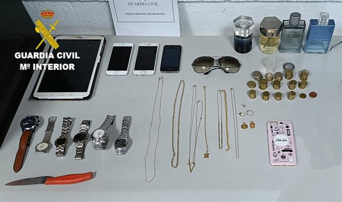 Material incautado por la Guardia Civil