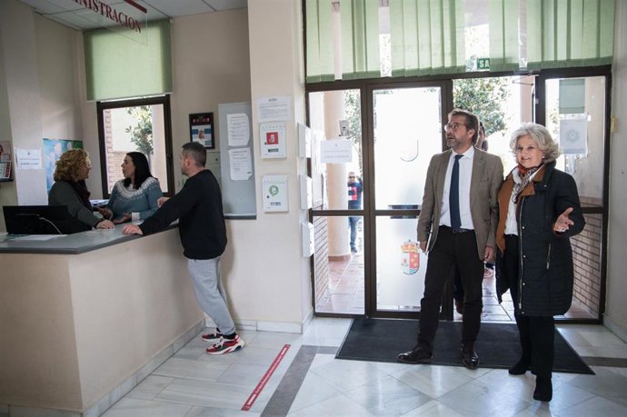 Visita de la Junta a Vegas del Genil