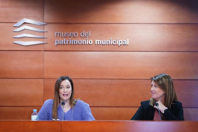 Elisa Pérez de Siles y Carmen Casero en rueda de prensa posterior a la junta de gobierno local