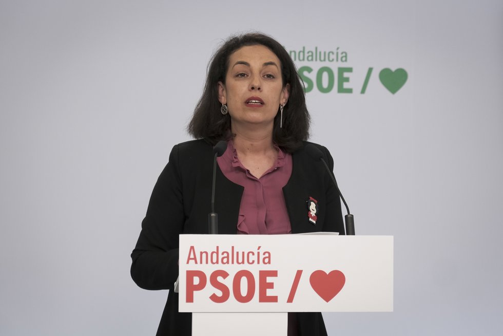 La secretaria de Igualdad del PSOE-A, Mercedes Gámez