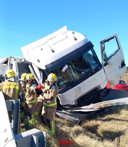 Imatge del camió accidentat