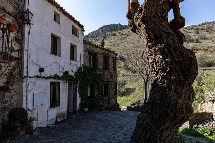 Archivo - Alojamiento rural, archivo 