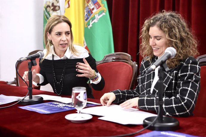 Almudena Martínez en el Consejo Provincial de Igualdad.