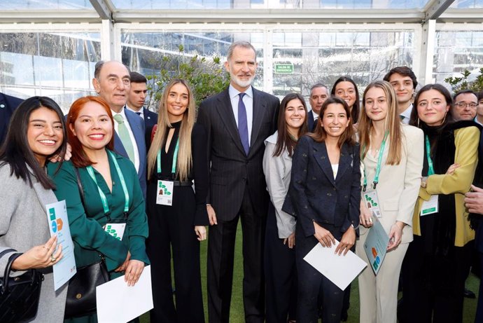 El Rey Felipe VI entrega las becas de formación de Iberdrola para el desarrollo del 'empleo verde'