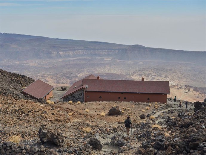 Archivo - Refugio de montañeros en el Teide