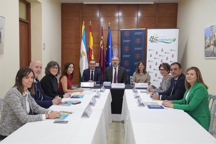 Presentación de la reactivación y la programación para este año 2024 de la Sede Permanente de la UMU en Santomera