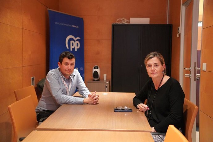 El PP aposta per millorar la normativa de les famílies d'acolliment i "treballar en benefici del menor"